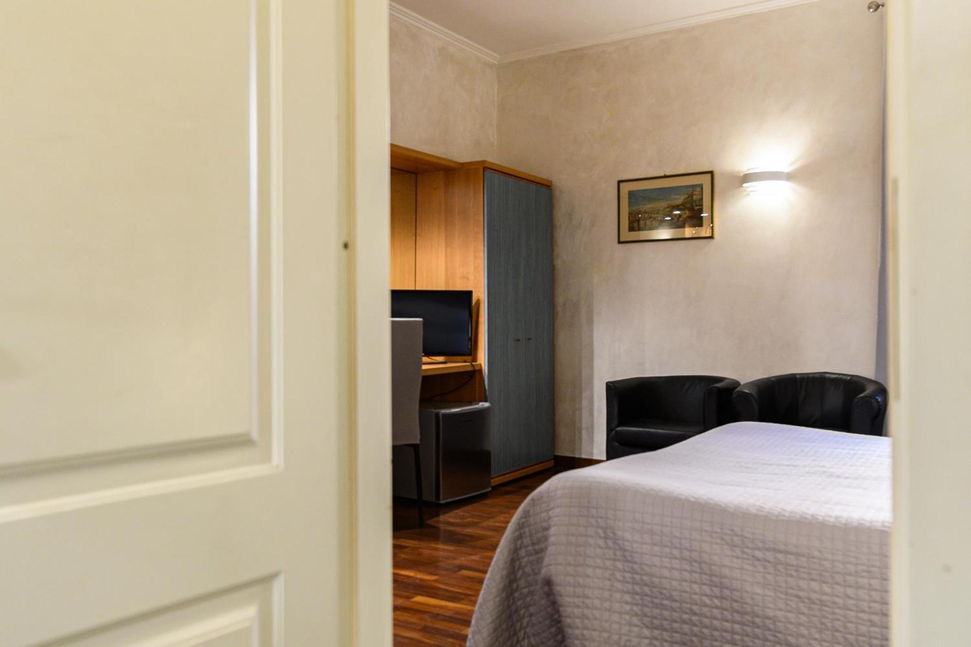 Domus Julia Hotell Rom Exteriör bild